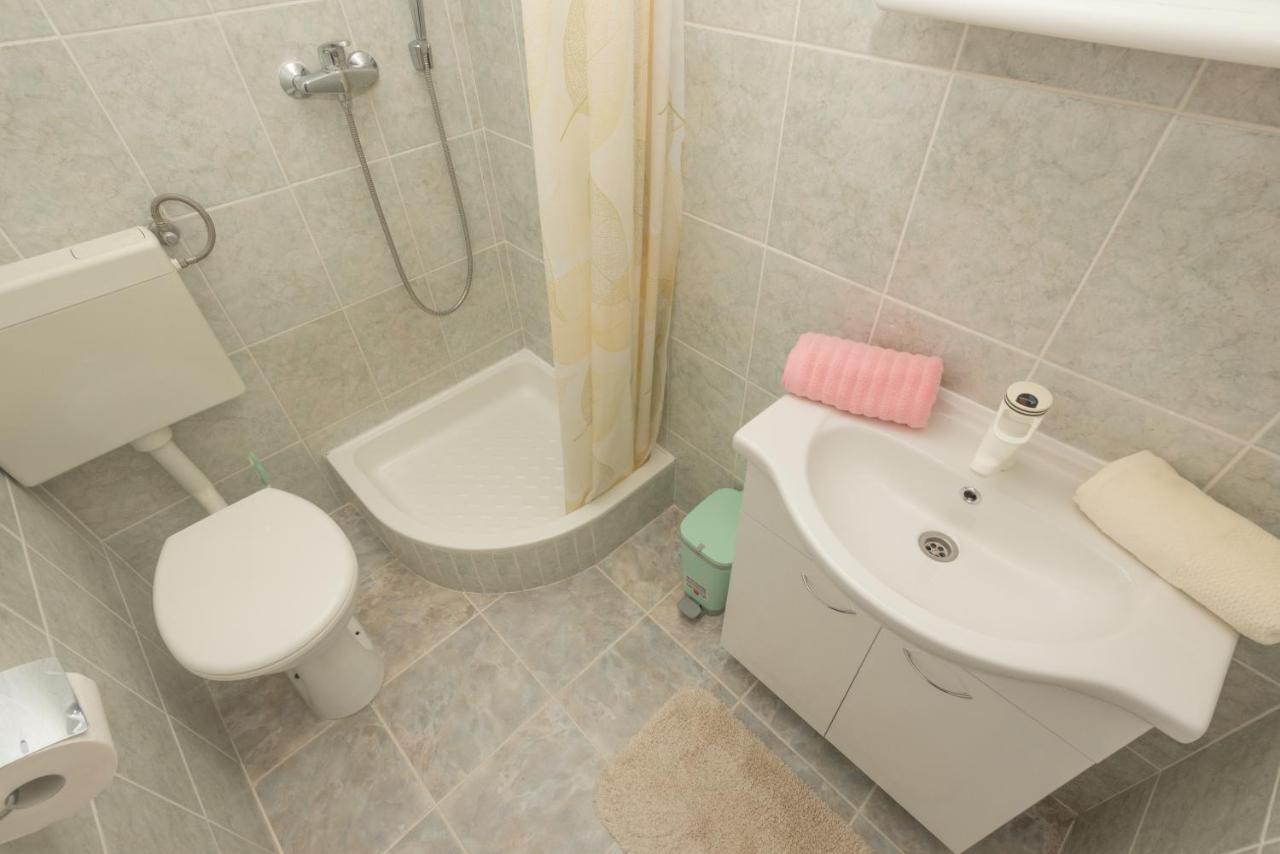 Apartman Pinto Makarska Exterior photo